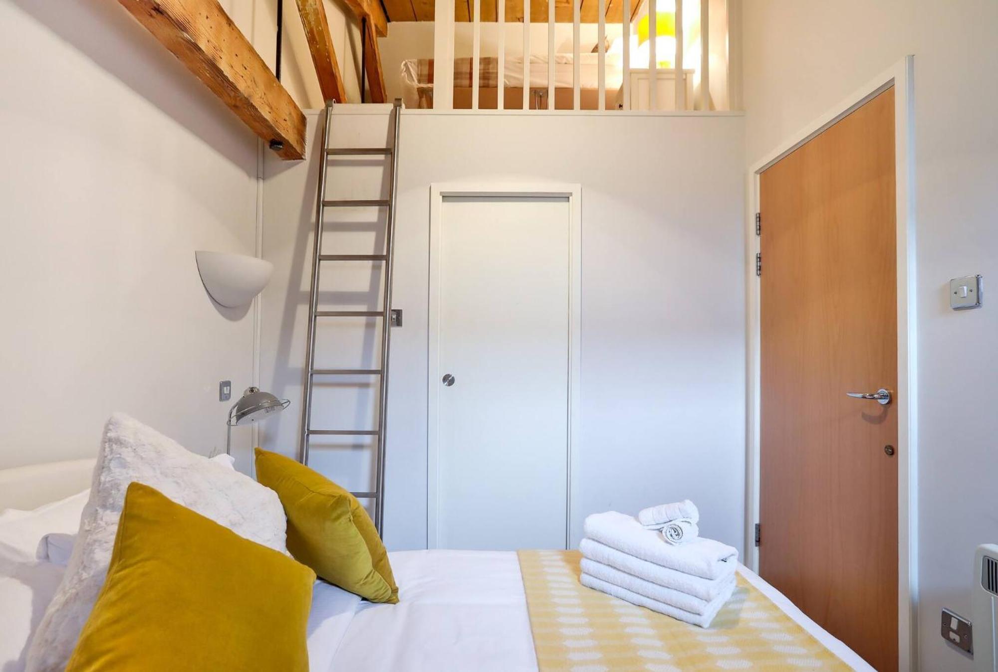 Wild Roses Serviced Apartments - Excel Warehouse 1 ลอนดอน ภายนอก รูปภาพ