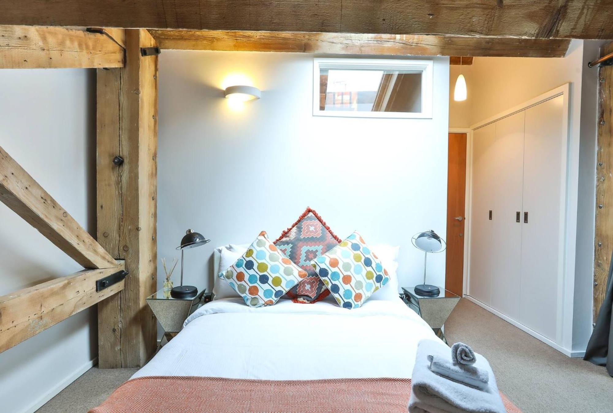 Wild Roses Serviced Apartments - Excel Warehouse 1 ลอนดอน ภายนอก รูปภาพ