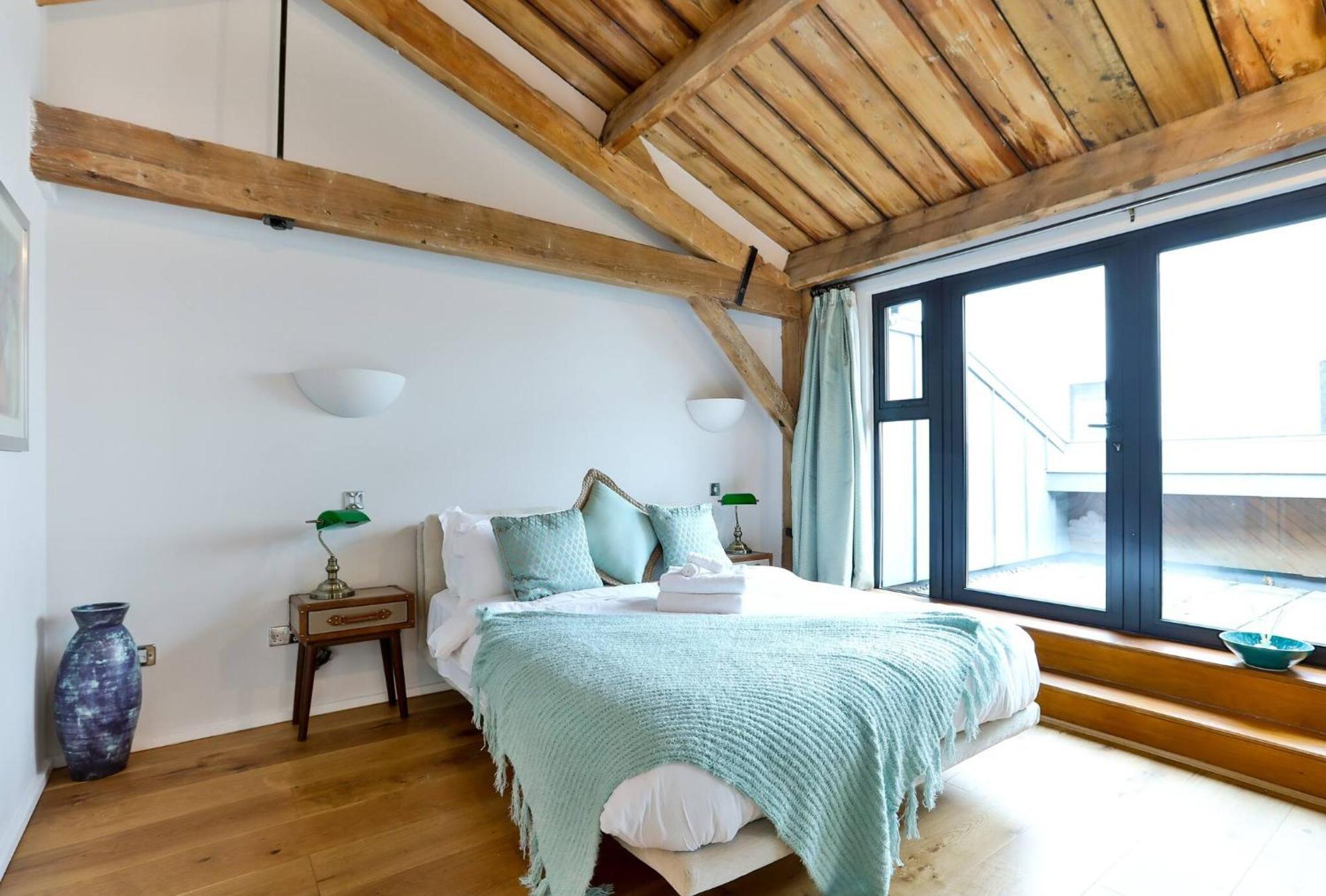 Wild Roses Serviced Apartments - Excel Warehouse 1 ลอนดอน ภายนอก รูปภาพ